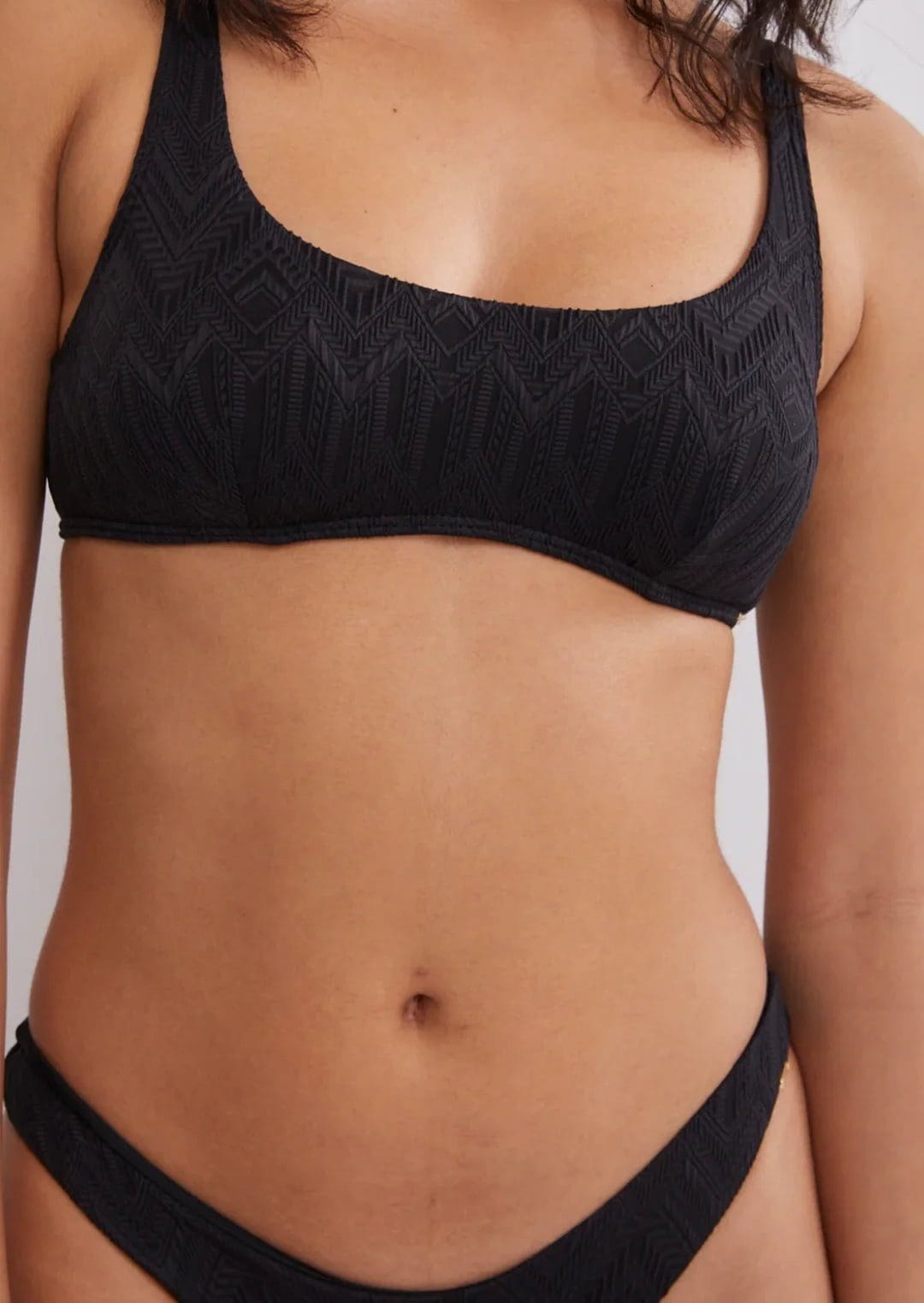 gelato scoop neck bralette bikini top | black